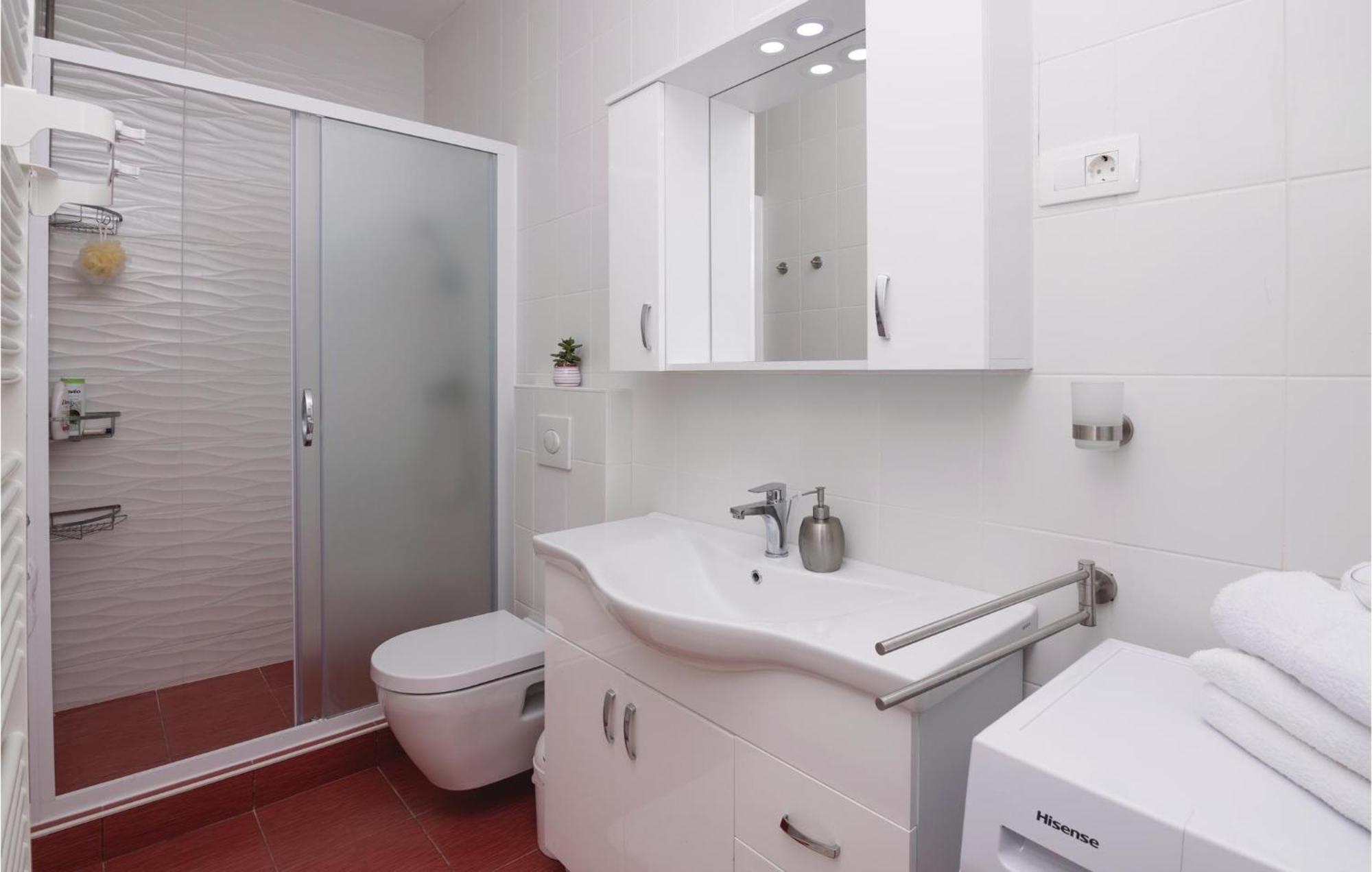 1 Bedroom Gorgeous Apartment In Zadar Eksteriør billede